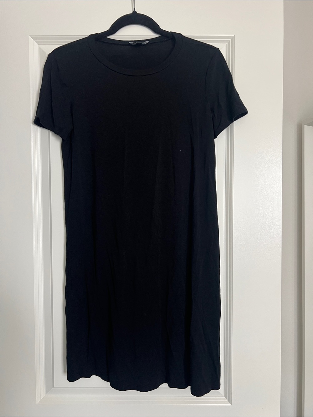 Black Short Sleeve T-Shirt Dress by Express size XS